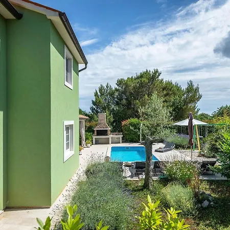 Villa Branca 6+2 *