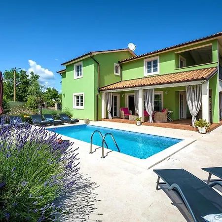 Branca 6+2 Villa Krnica